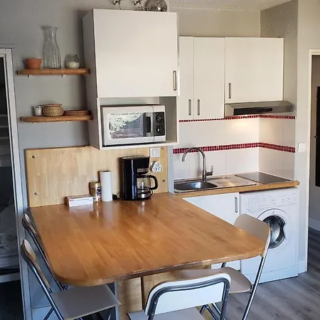 Studio Spacieux Proche Plage. Wi-Fi, Climatisation Bormes-les-Mimosas Exterior foto
